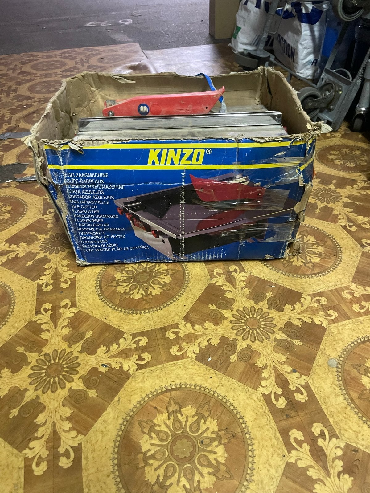 Tegelzaagmachine KINZO - Tegelsnijder, Ophalen, 40 tot 60 cm, Gebruikt, Keramiek