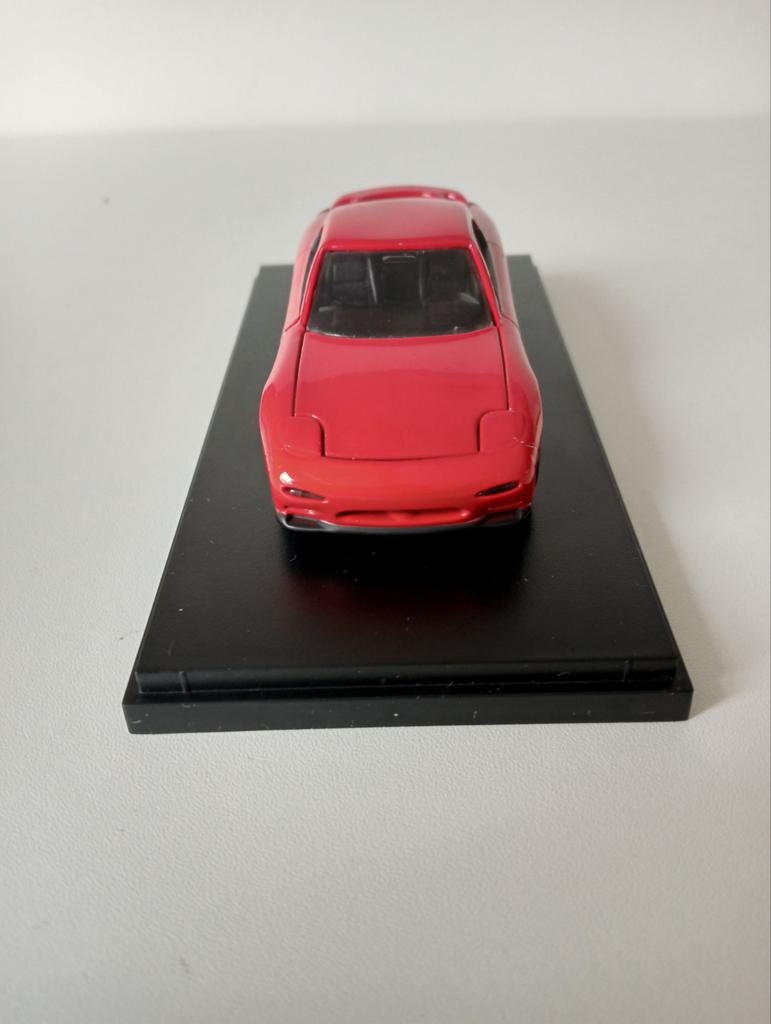 Rode Mazda RX-7 modelauto op displaystandaard, Ophalen of Verzenden, Zo goed als nieuw, Auto, Overige merken