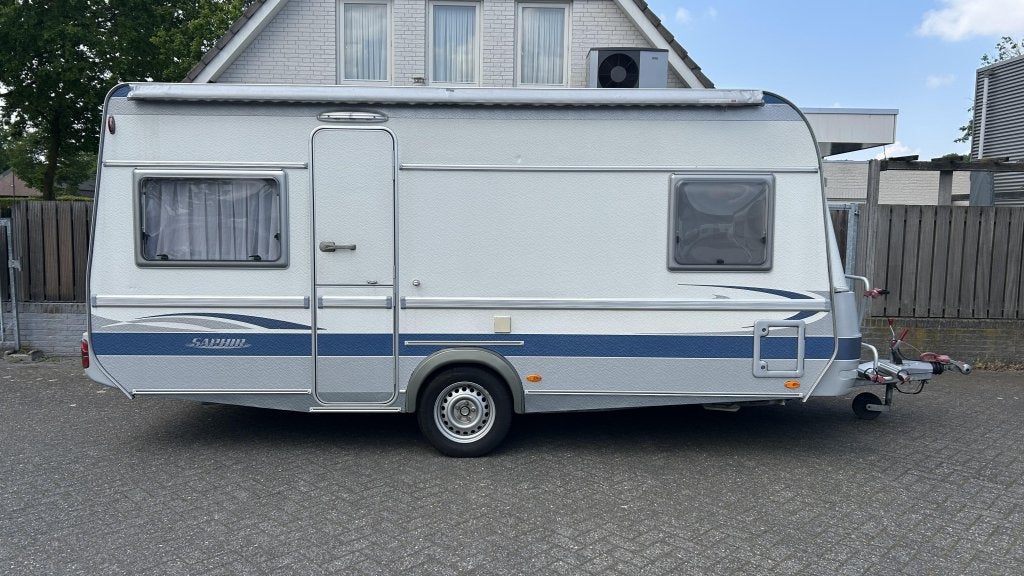 Fendt Saphir 470 Fransbed-rondzit-1360kg, Caravans en Kamperen, Caravans, Rondzit, Bedrijf, Overige typen, Tot en met 4