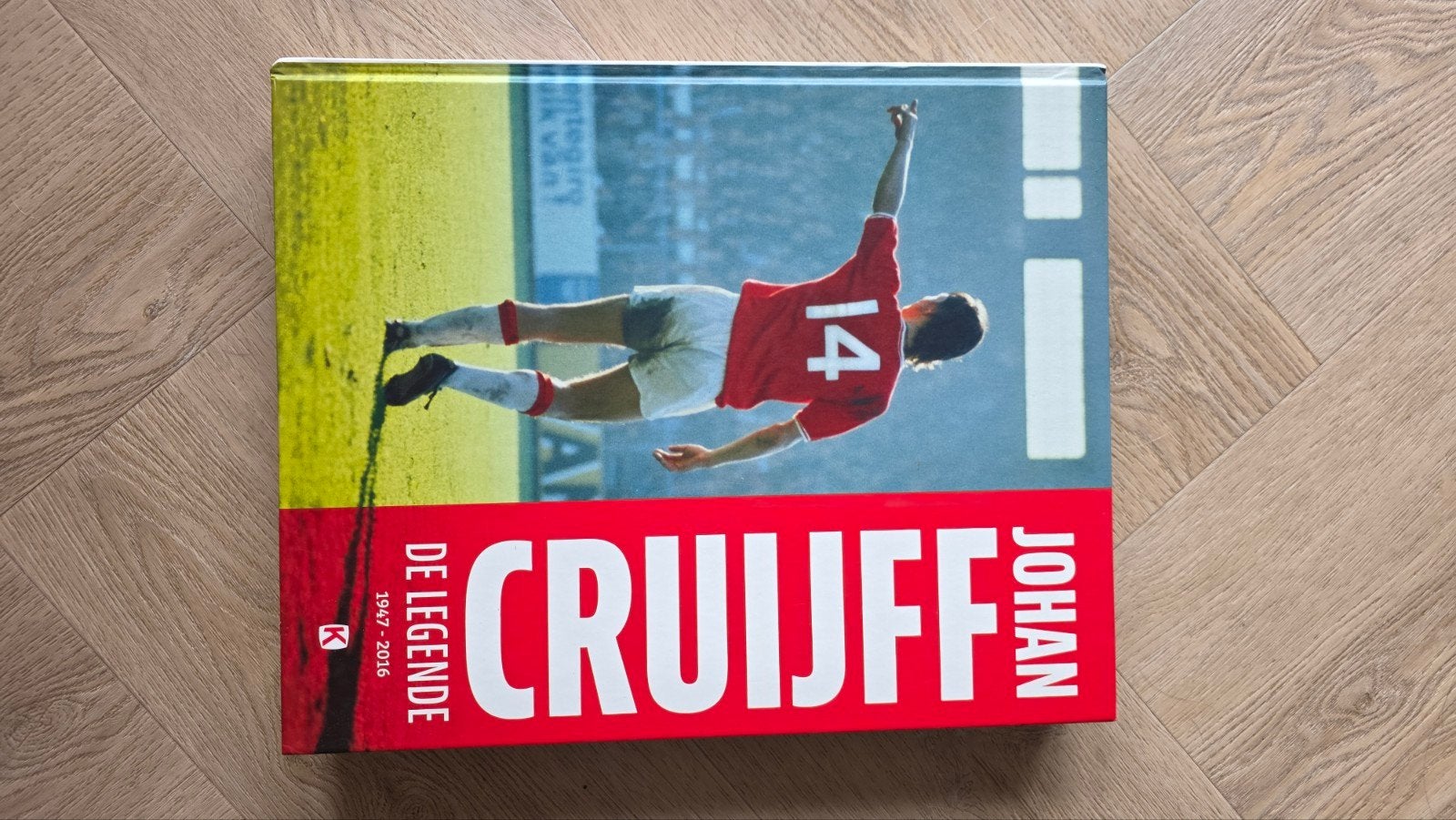 Johan Cruijff De Legende, Ophalen of Verzenden, Gelezen, Balsport