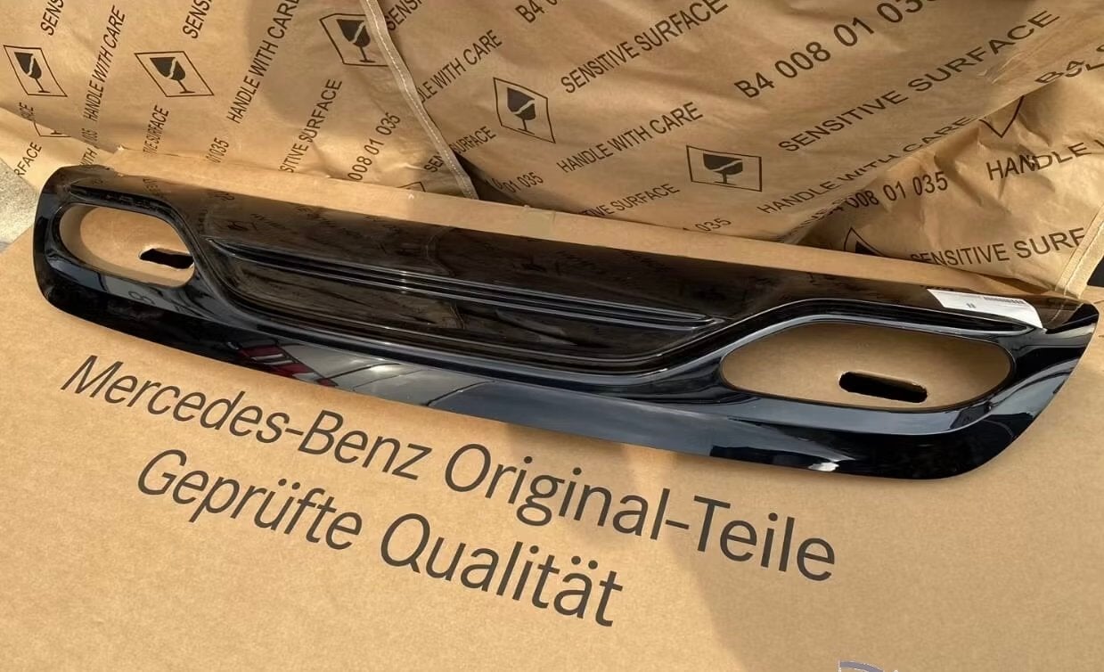 GEZOCHT: Mercedes A Klasse W176 diffuser facelift amg line, Gebruikt, Mercedes-Benz, Ophalen of Verzenden, Achter