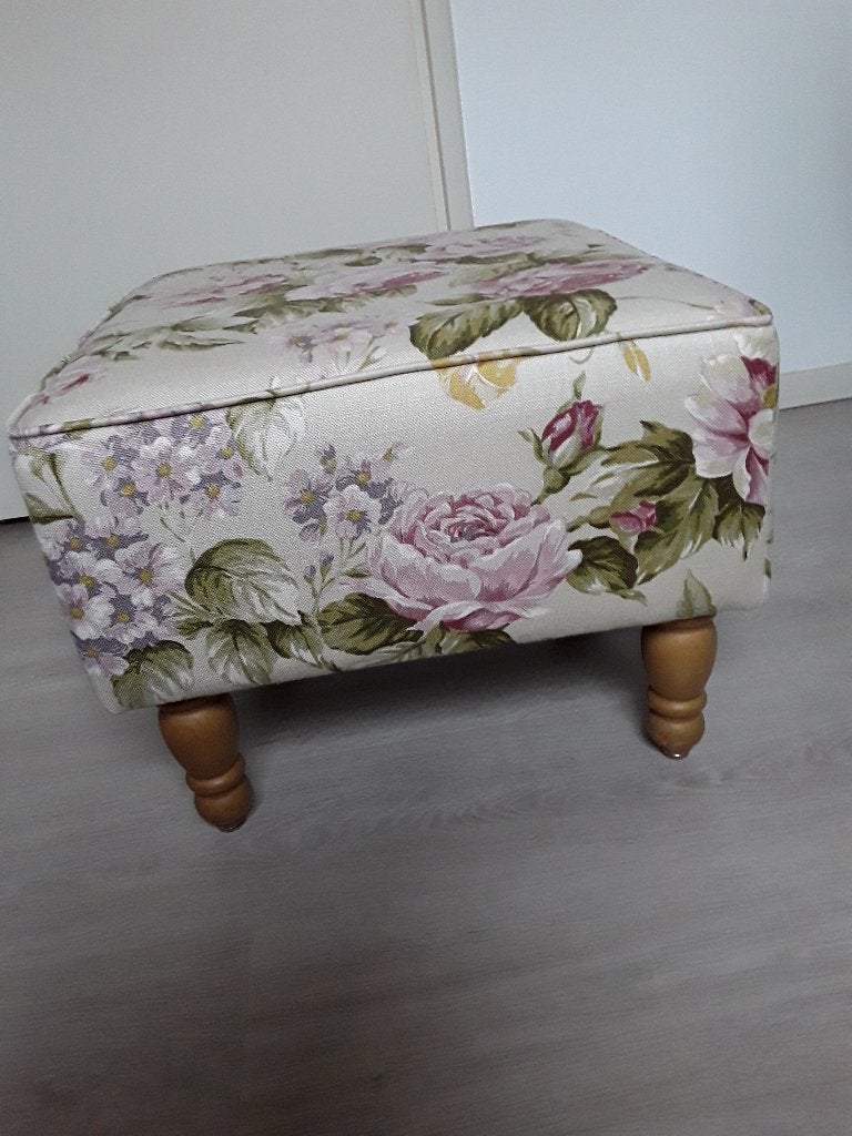 Hocker, Ophalen, Gebruikt, Bloemetje motief, Stof