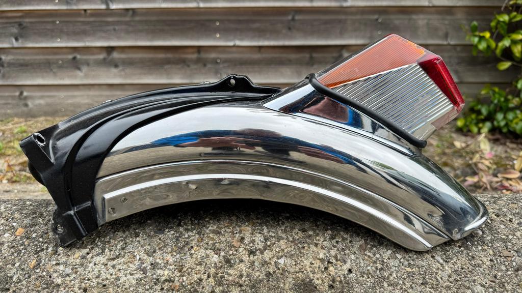 Spatbord met achterlicht - Hella - Made in Germany, Ophalen of Verzenden, Gebruikt, Overige typen