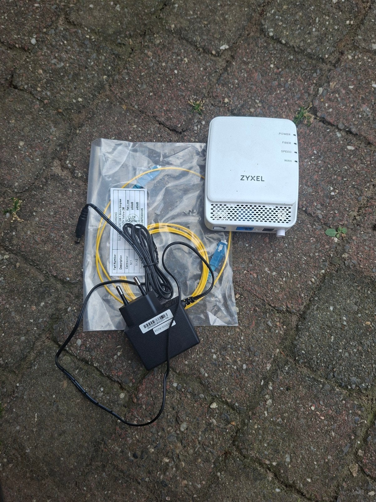 Galsvezelkastje Zyxel, Computers en Software, Routers en Modems, Ophalen of Verzenden, Nieuw