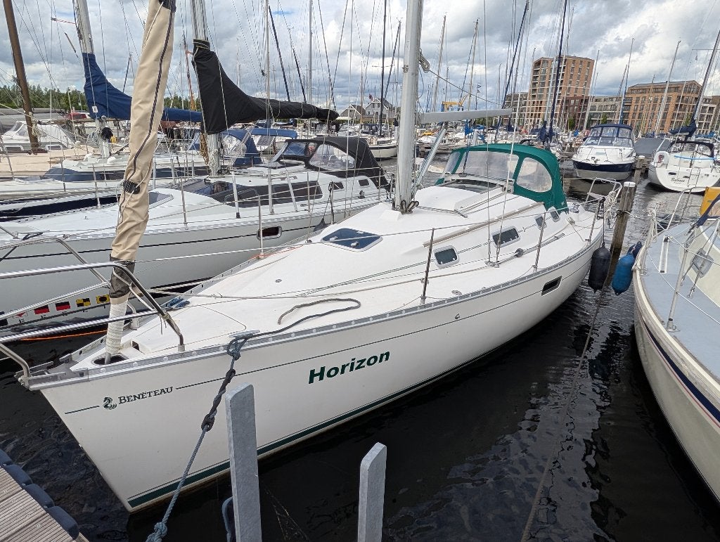 Beneteau Oceanis 300 (Korte kiel/mast) nieuwe zeilen, Watersport en Boten, 6 meter of meer, Gebruikt, Genua of Fok, Ophalen