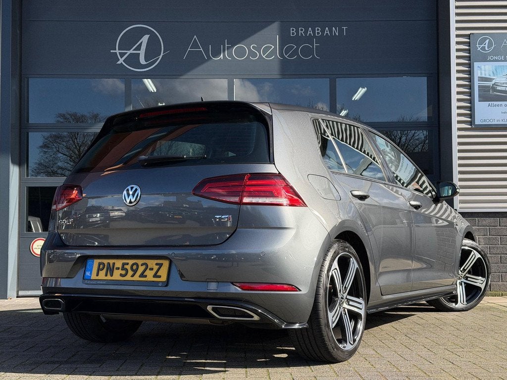 Volkswagen Golf 1.4 TSI R Line LED Navi Camera, Voorwielaandrijving, 125 pk, Gebruikt, 4 cilinders