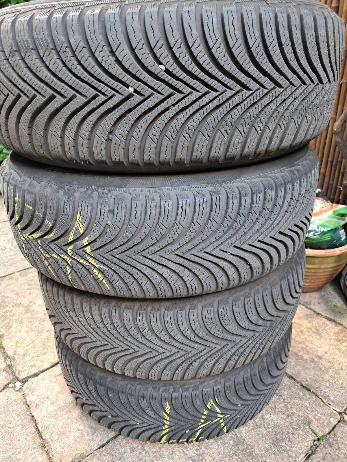 Michelin Winterbanden op stalen velgen . Renault Captur, Ophalen, Gebruikt, 16 inch, Banden en Velgen