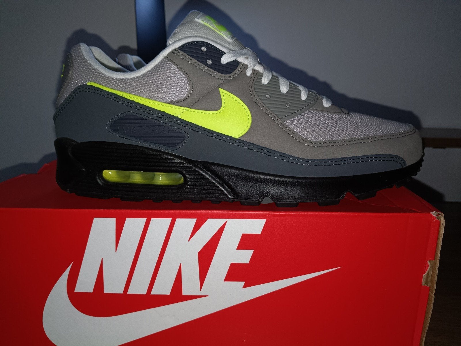 Nike Air Max 90 Neon Nieuw & Orgineel Maat 46, Ophalen of Verzenden, Nieuw