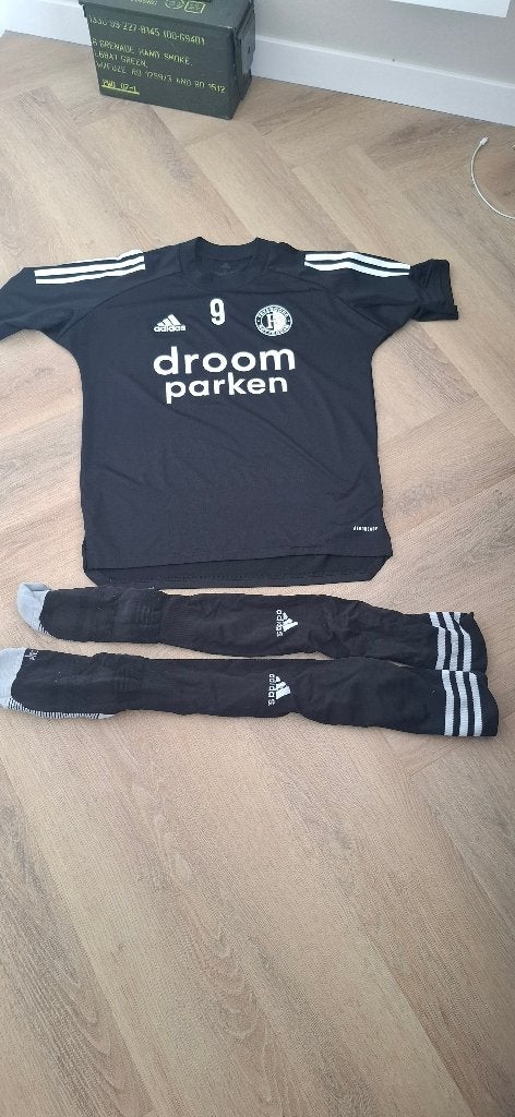 Origineel Feyenoord Adidas trainingsshirt maat S + sokken, Gebruikt, Shirt, Ophalen of Verzenden, Maat S