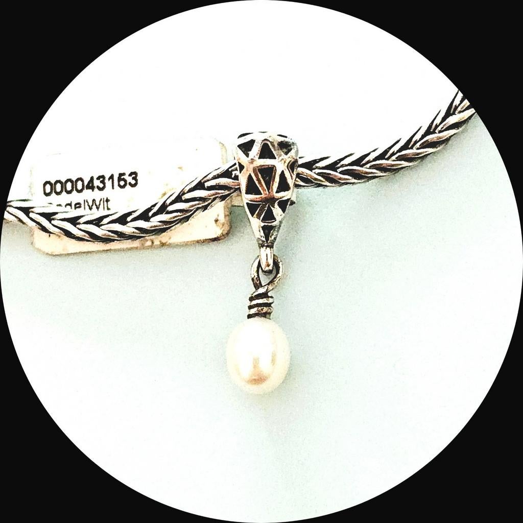 Trollbeads hanger Druppel Witte Parel 11904W / retired, Sieraden, Tassen en Uiterlijk, Nieuw, Ophalen of Verzenden, Trollbeads
