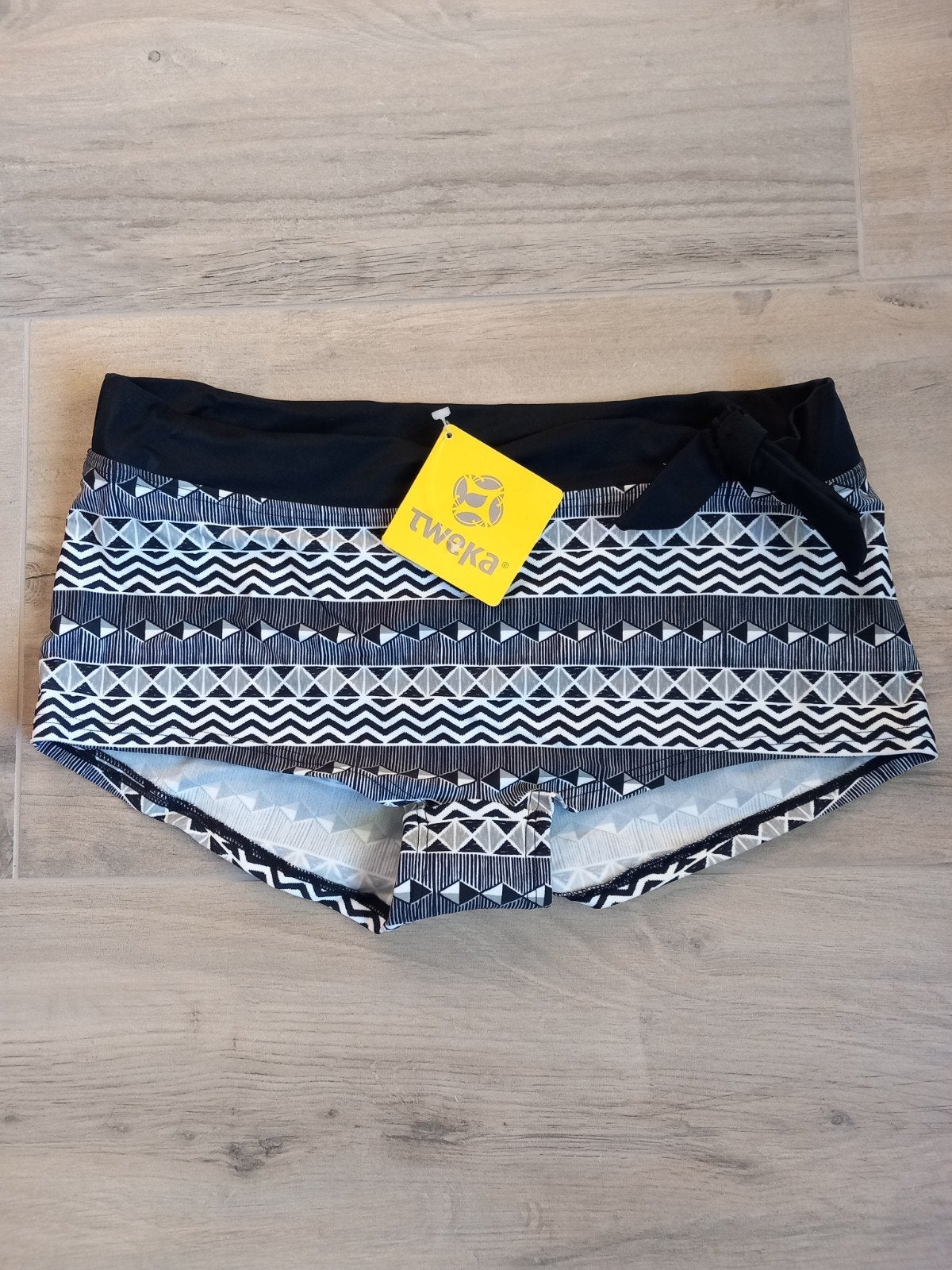 Tweka Dames Zwemshort.Mt. 44. Nieuw., Kleding | Dames, Overige typen, Zwart, Nieuw, Ophalen of Verzenden