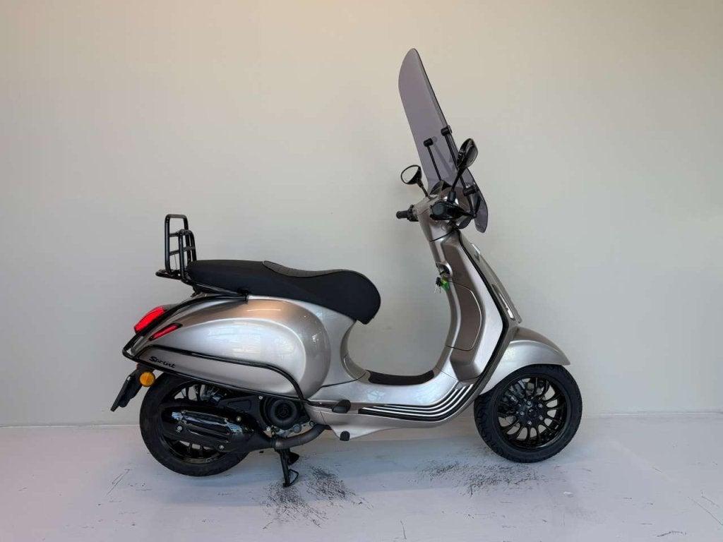 Vespa Sprint Brom 45 km/h, BWJ 2024, Ivory Metallic, Niet ingevuld, Gebruikt, Maximaal 45 km/u, Niet ingevuld