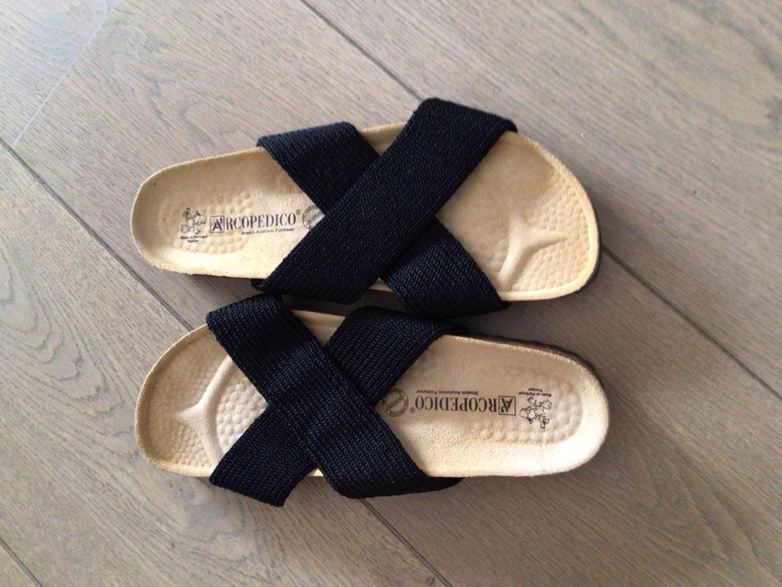 Arcopedico slippers zwart model Peke maat 41, Slippers, Zwart, Ophalen of Verzenden, Zo goed als nieuw