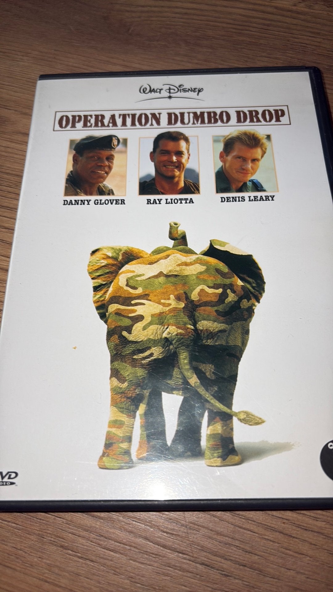Operation Dumbo Drop met Danny Glover en Ray Liotta., Vanaf 16 jaar, Ophalen of Verzenden, Zo goed als nieuw, Actiekomedie