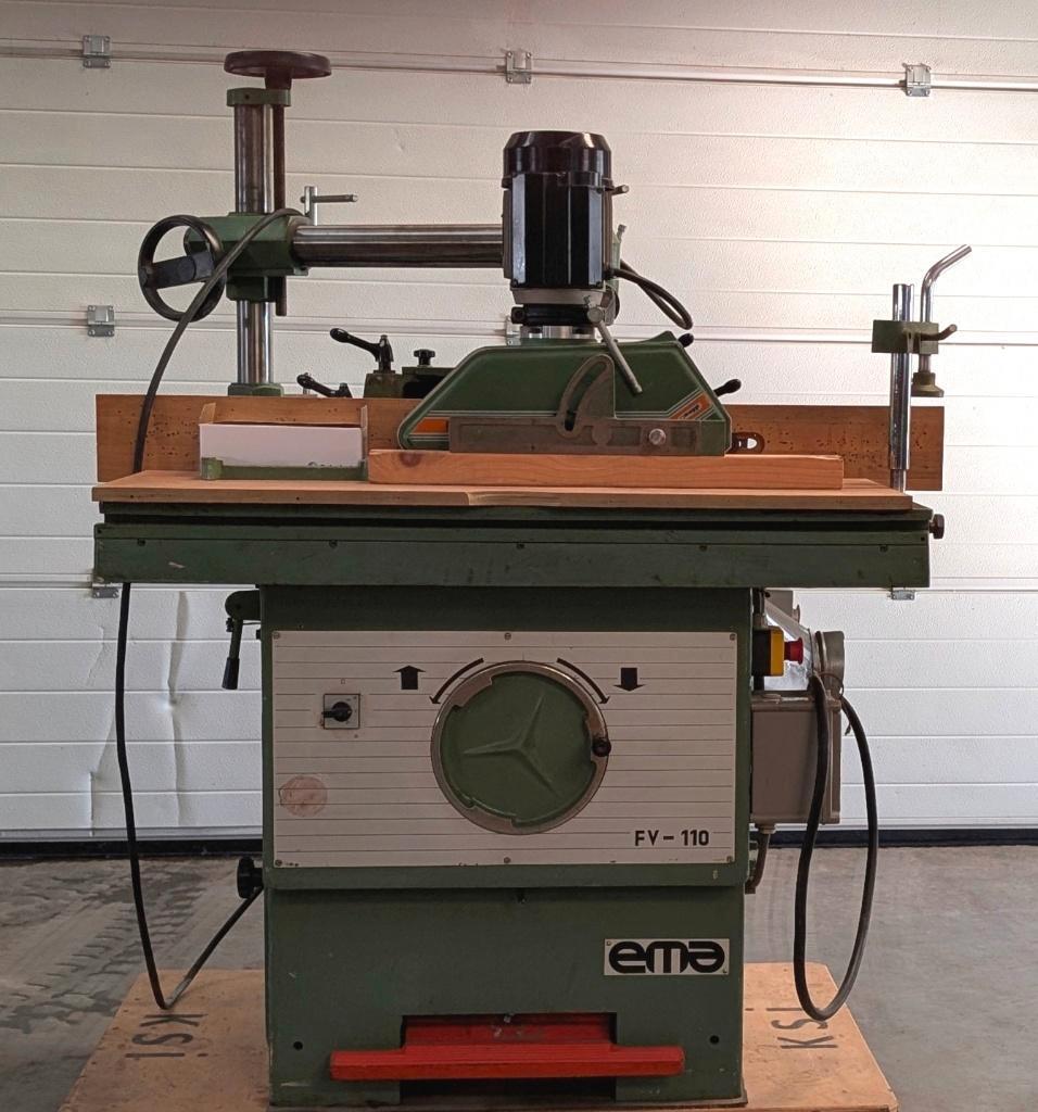 Freesbank met roltafel, Doe-het-zelf en Verbouw, Gereedschap | Schuurmachines, Gebruikt, Overige typen, 1200 watt of meer, Ophalen