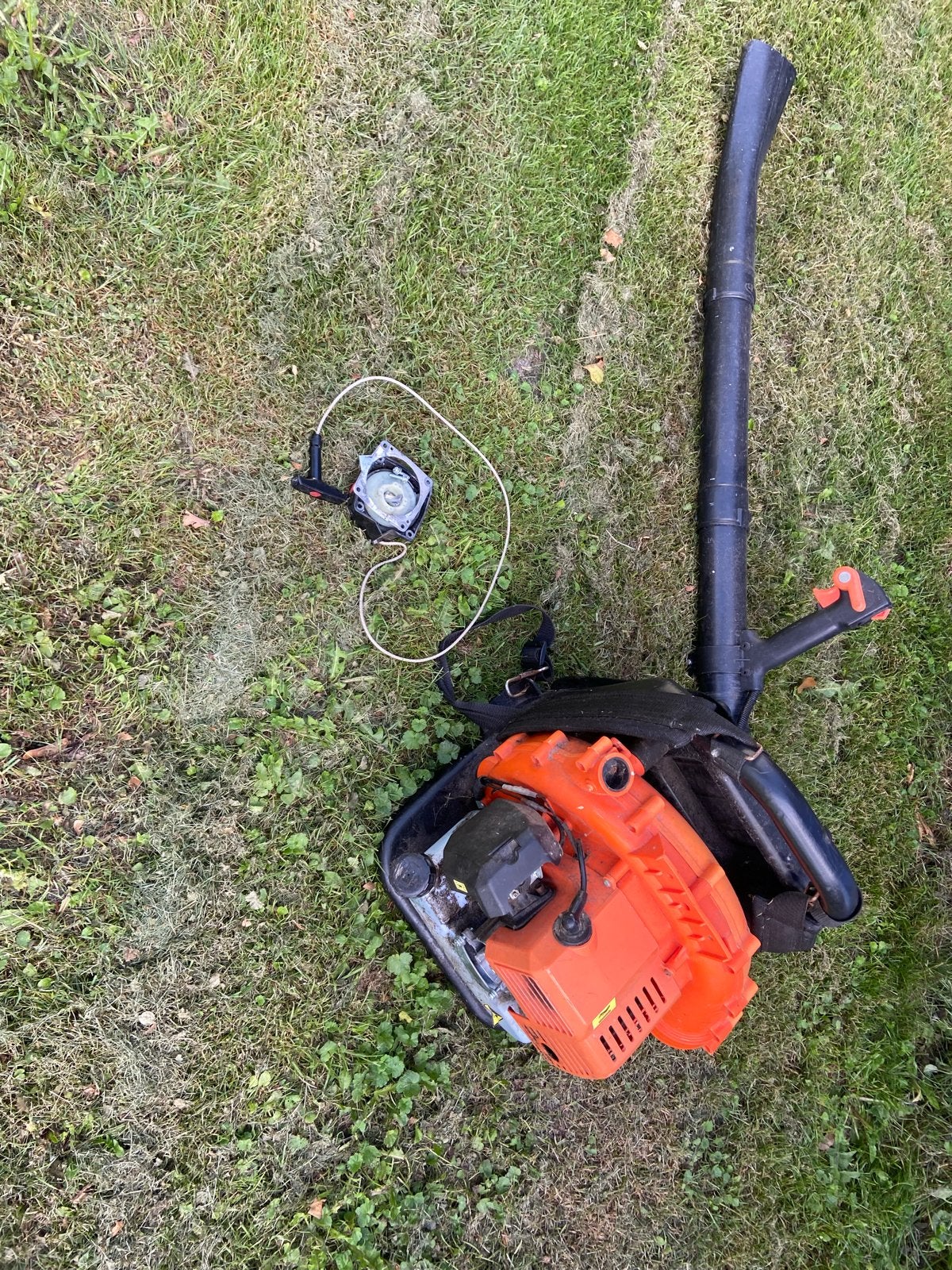 Kibani bladblazer startmechanisme defect (liep verder goed), Ophalen, Gebruikt, Benzine, Ruggedragen