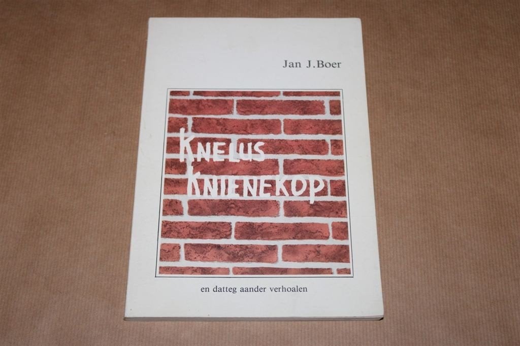 Knelus Knienekop - Jan J. Boer - Gesigneerd, Ophalen of Verzenden, Zo goed als nieuw