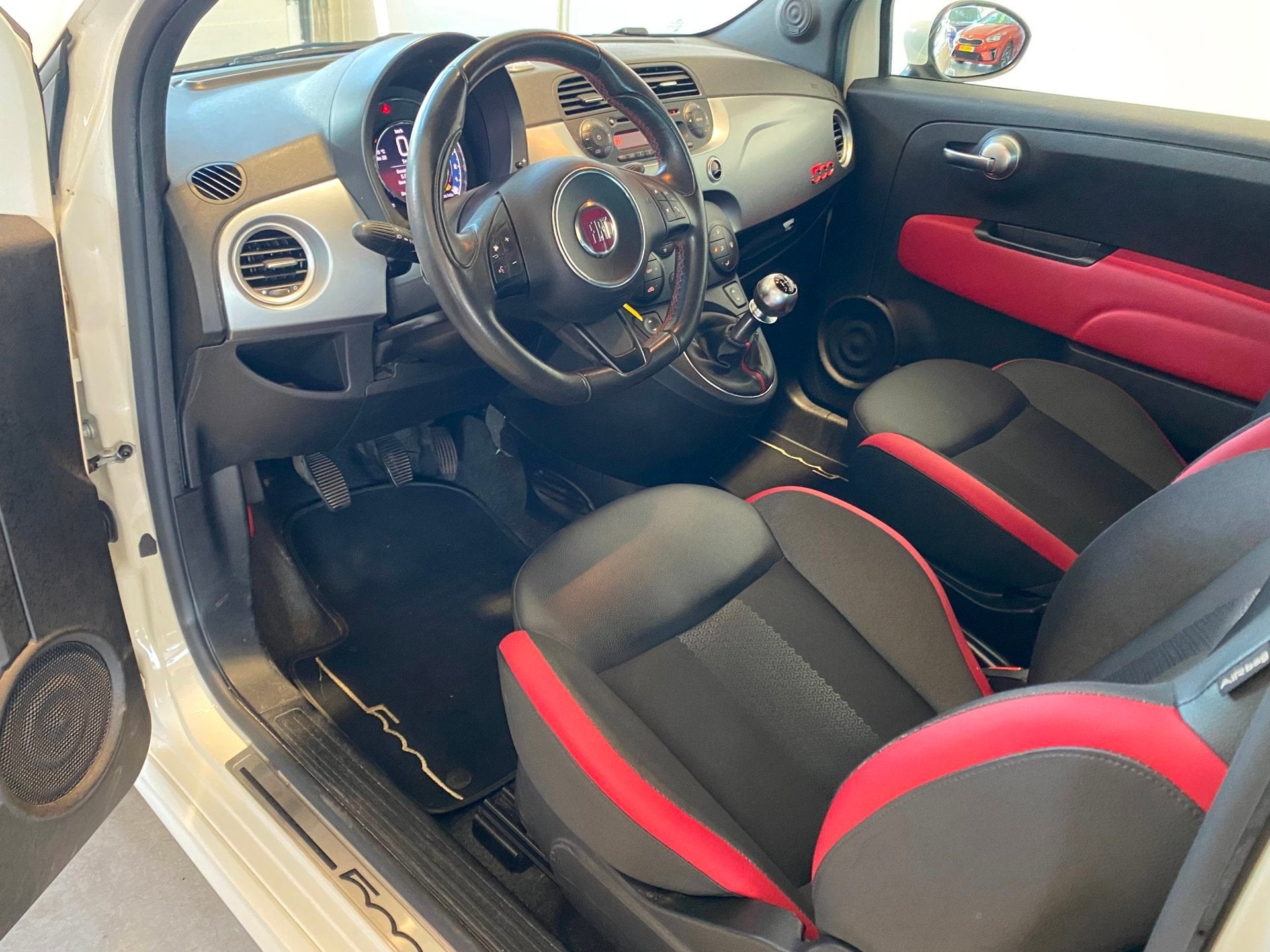 Fiat 500 0.9 TwinAir Turbo 500S Xenon NL-auto, Auto's, Fiat, Voorwielaandrijving, Gebruikt, Automatische klimaatregeling, Leder en Stof