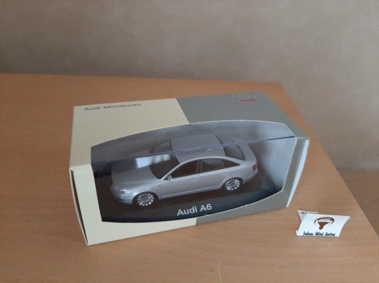 Audi A6 2004-2008 zilvermetallic van Minichamps 1:43, Minichamps, Auto, Nieuw, Ophalen of Verzenden