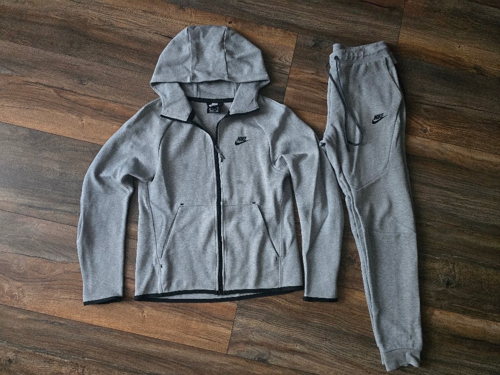 Origineel Nike Tech Fleece Trainingspak  XS, Nike, Ophalen of Verzenden, Zo goed als nieuw, Grijs