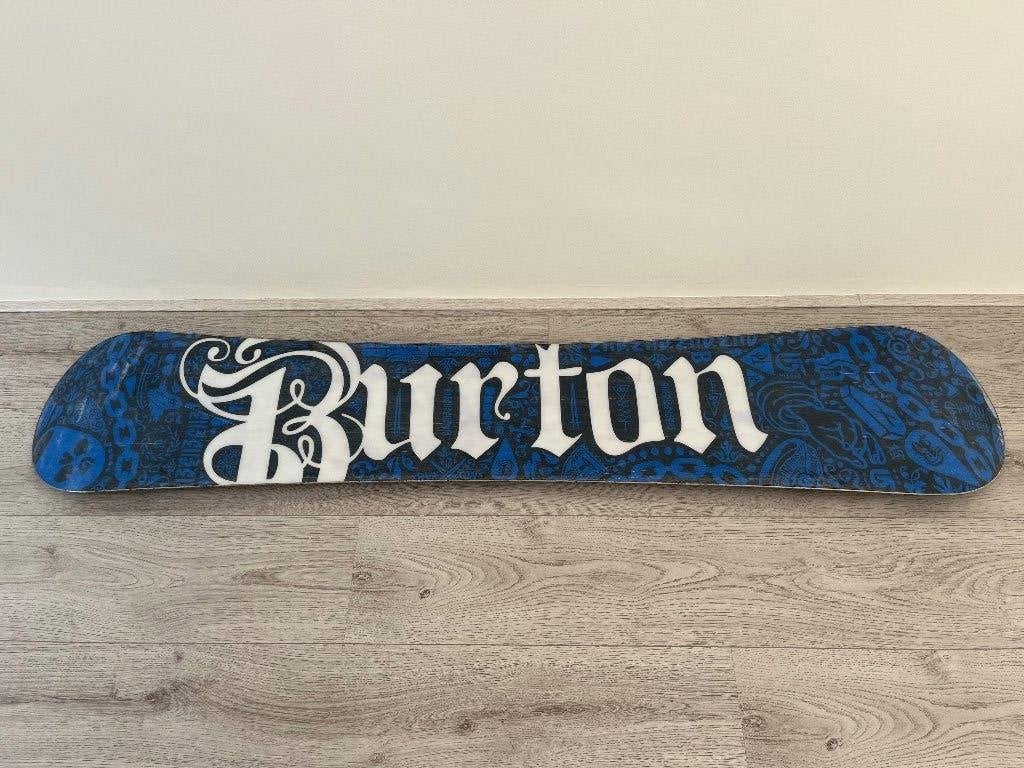 Burton snowboard incl. schoenen, bindingen en tas, Ophalen, Gebruikt, Board