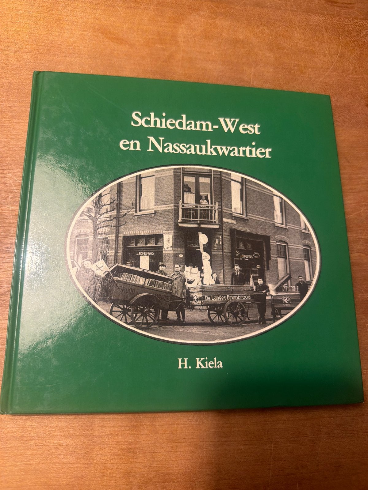 Schiedam-West en Nassaukwartier - H. Kiela, Ophalen of Verzenden, 20e eeuw of later, Gelezen