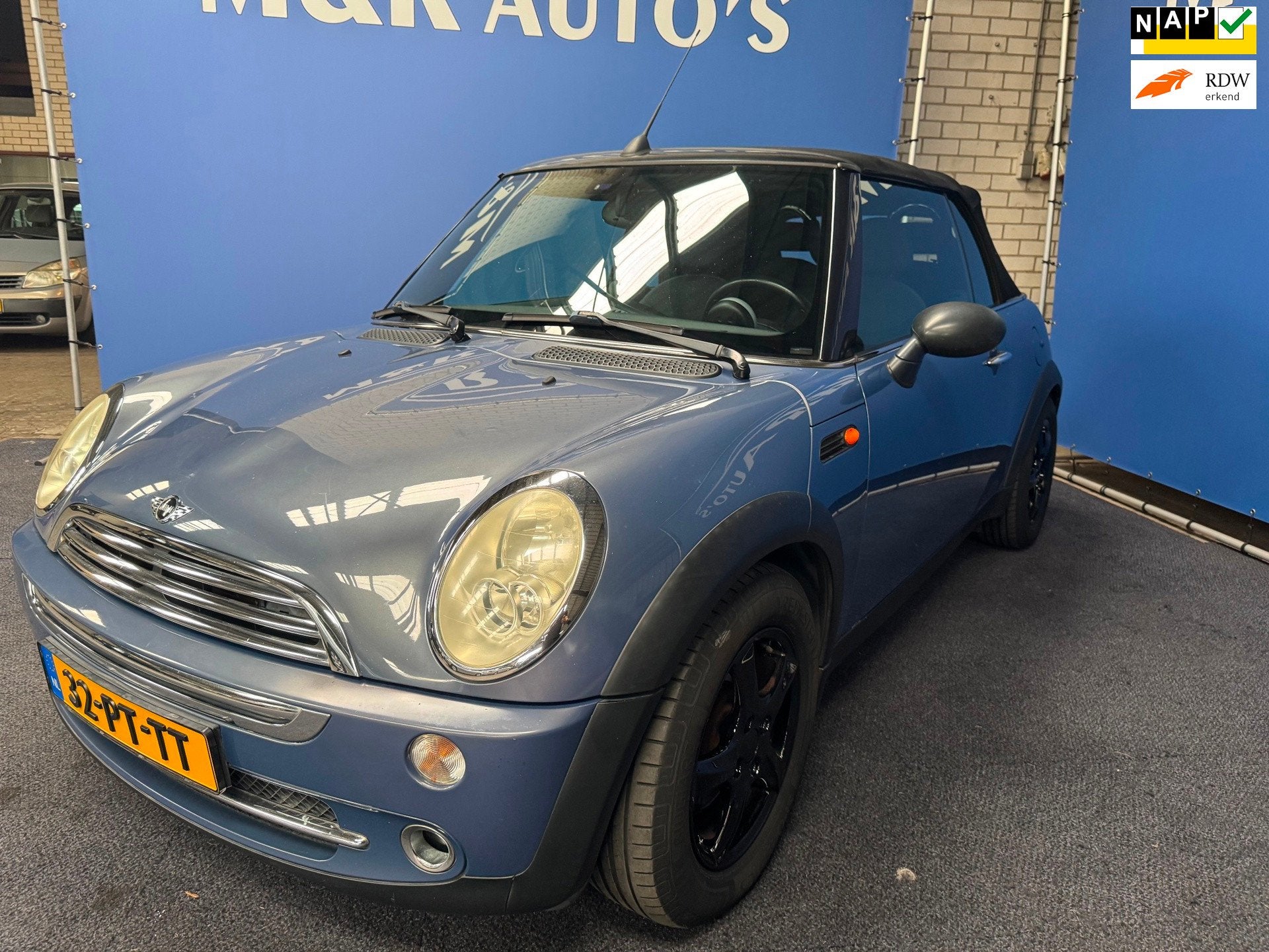 Mini Cabrio 1.6 One Pepper Cabrio met Nieuwe APK, Auto's, Gebruikt, 4 cilinders, Cabriolet, Handgeschakeld
