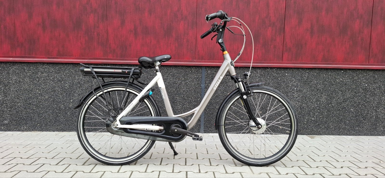 Stella Livorno E-bike 26 inch, Fietsen en Brommers, Fietsen | Meisjes, Ophalen, Gebruikt, 26 inch of meer, Versnellingen