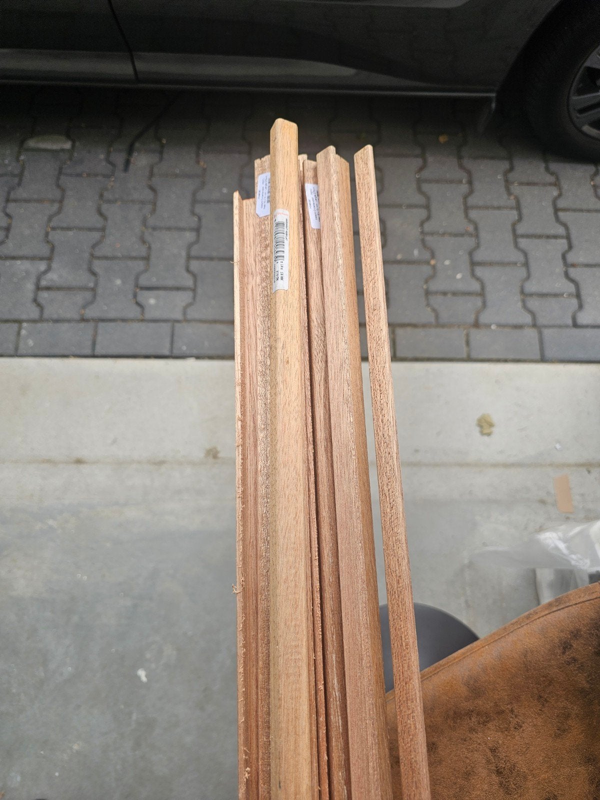 Hardhouten hoeklatten 10 stuks 18x18mm, 275cm lang, Doe-het-zelf en Verbouw, Ophalen, Minder dan 25 mm, Overige typen, Nieuw