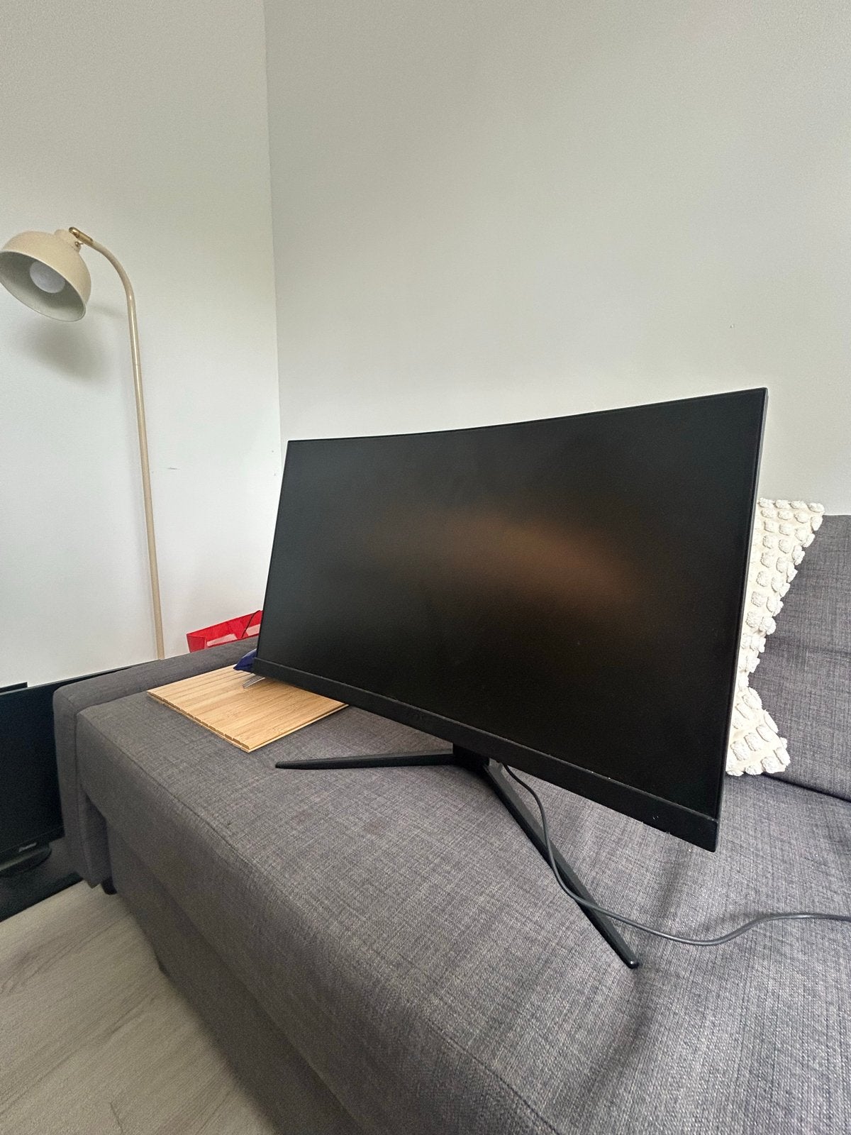 msi monitor. 188hz/curved + hdmi