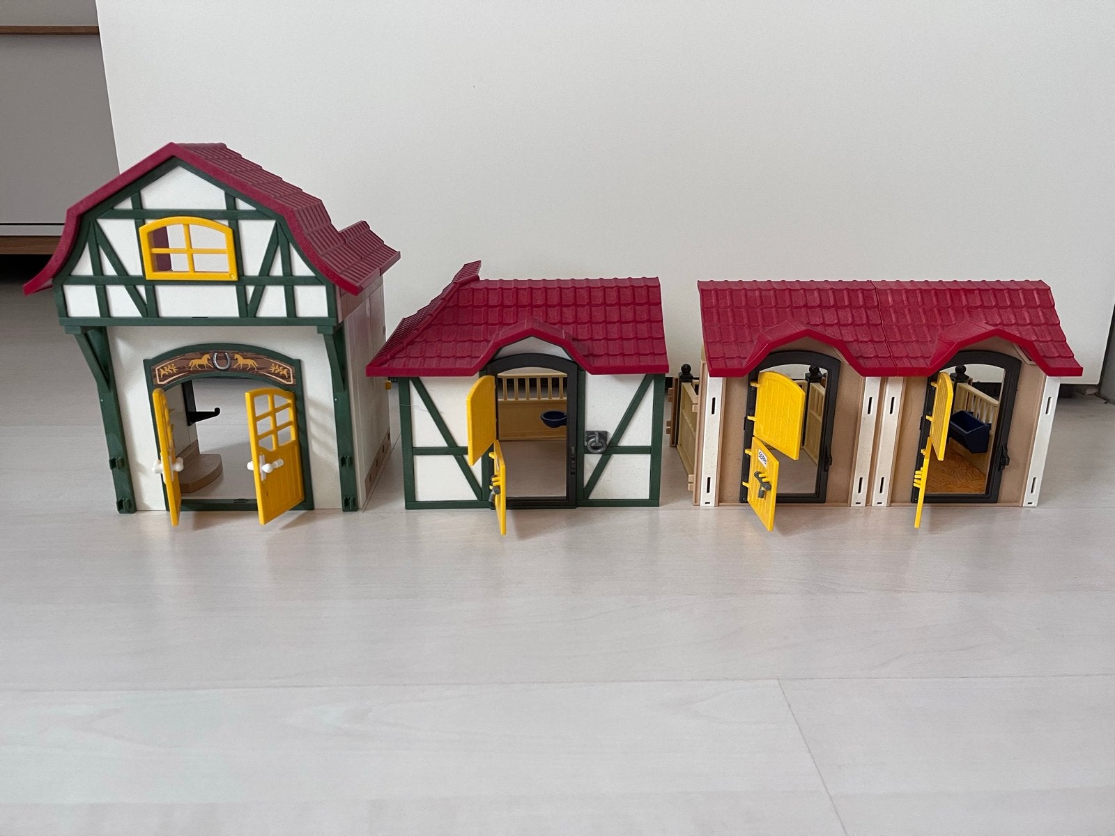 Grote Playmobil paardenstal set met veel accessoires, Ophalen of Verzenden, Gebruikt
