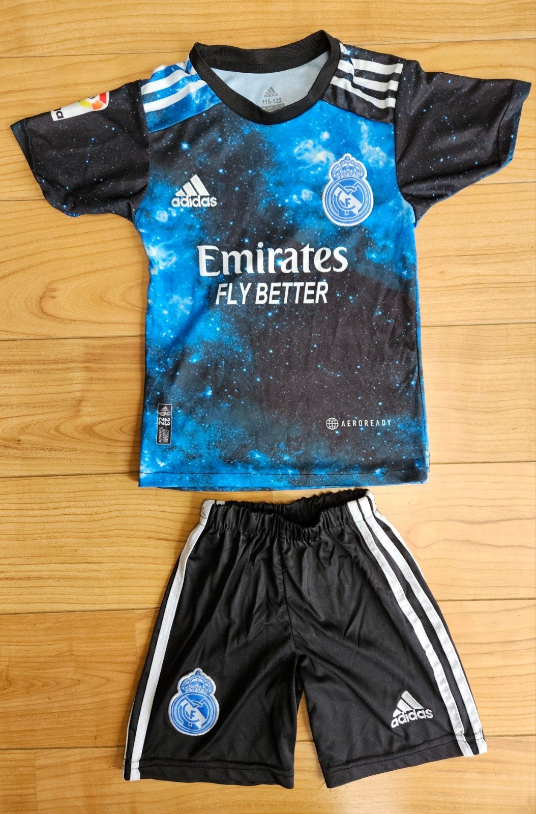 K - Adidas Real Madrid Thuisshirt 22/23 Benzema 9 & Broekje, Ophalen of Verzenden, Gebruikt, Adidas, Jongen