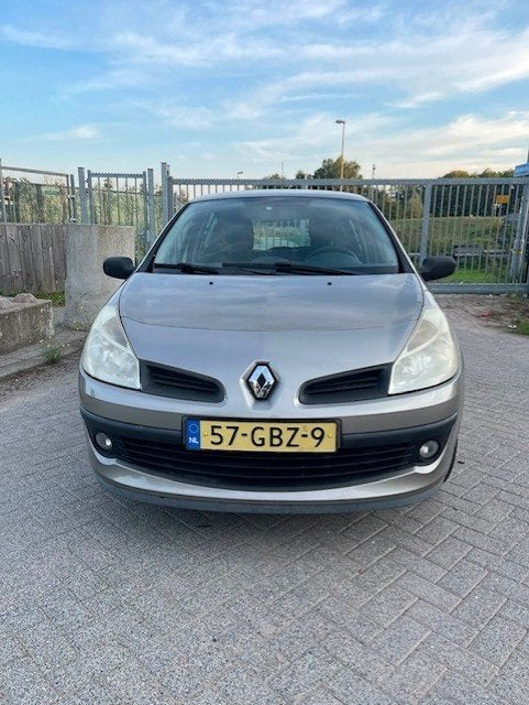 Renault Clio 1.2-16V Authentique (bj 2008), Startonderbreker, 535 kg, Gebruikt, 4 cilinders