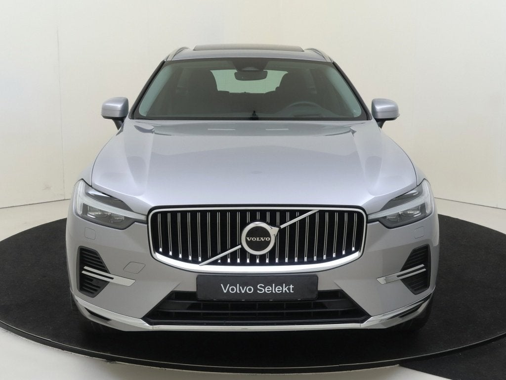 Volvo XC60 T8 AWD Ultimate Bright | Panoramadak | Head-Up |, Auto's, 12 maanden, Gebruikt, 4 cilinders, Bedrijf