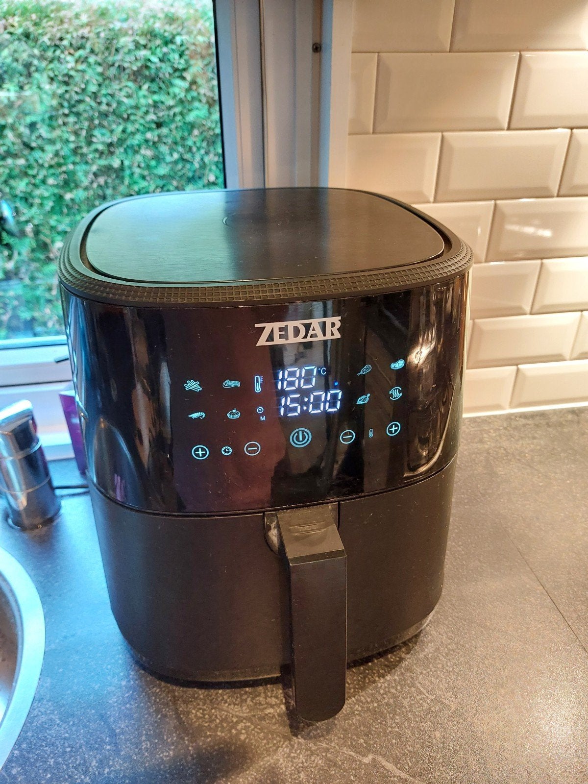 ZEDAR Airfryer ZDR-AF23U-W-AF600 - Zo goed als nieuw, Ophalen, Zo goed als nieuw, Airfryer, 1500 gram of meer