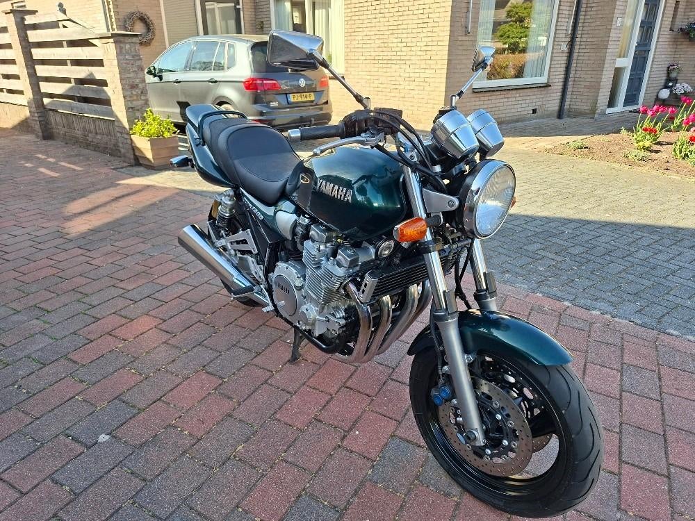 Yamaha XJR 1300 RPO2, Motoren, 4 cilinders, Meer dan 35 kW, 1300 cc, Naked bike