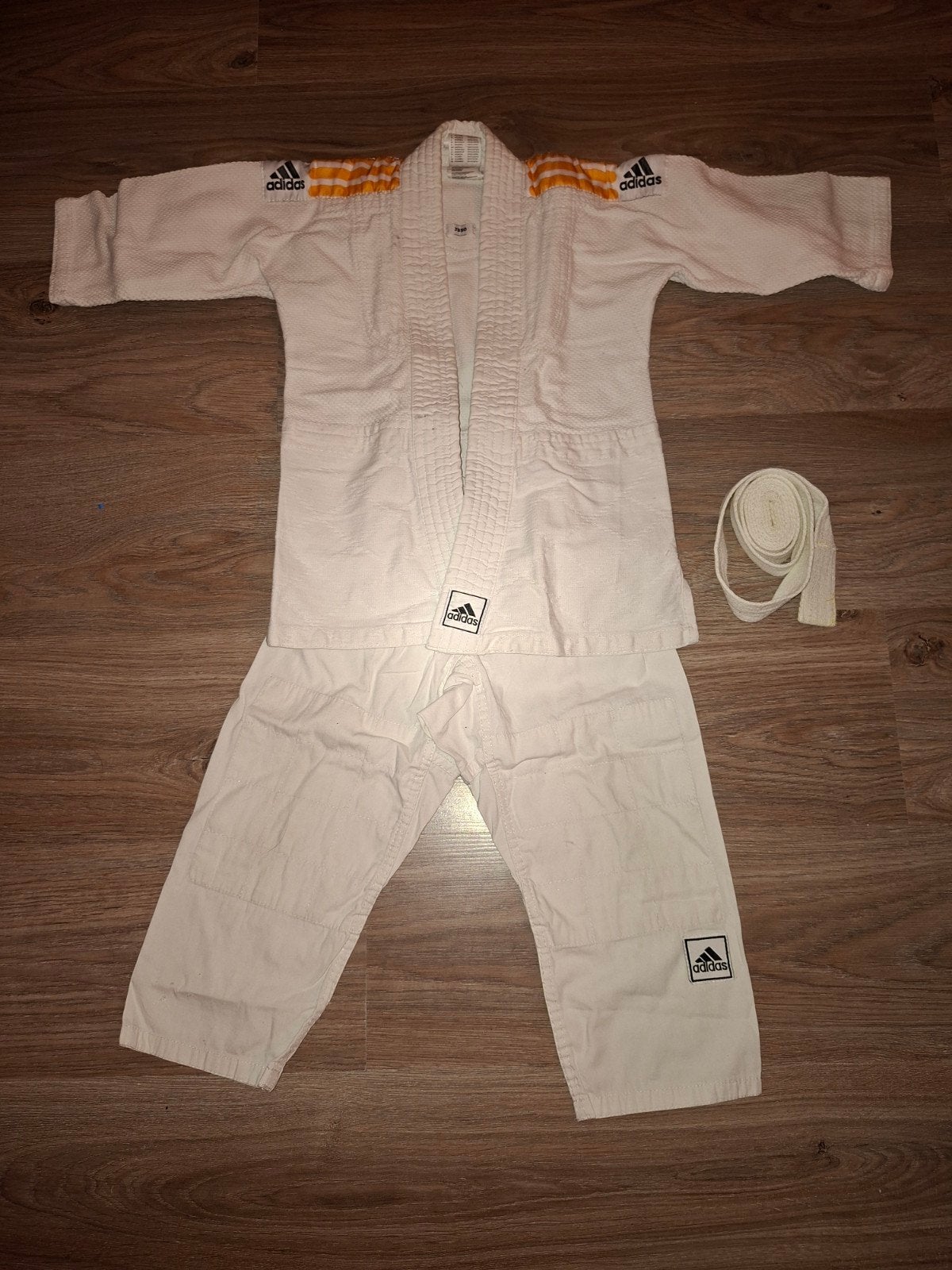 Adidas Judopak J350 - Maat 110, Sport en Fitness, Maat XS of kleiner, Judo, Vechtsportpak, Ophalen of Verzenden