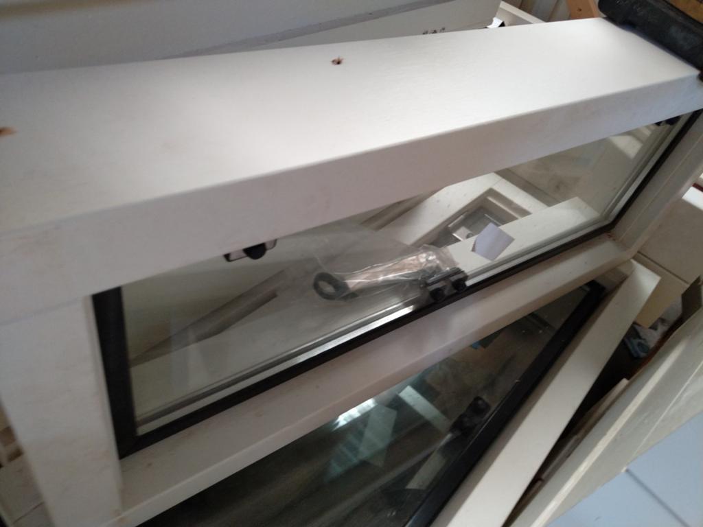 Hardhout kozijn met glazen raam, Doe-het-zelf en Verbouw, Glas en Ramen, Gevelraam of Ruit, Minder dan 80 cm, Minder dan 80 cm