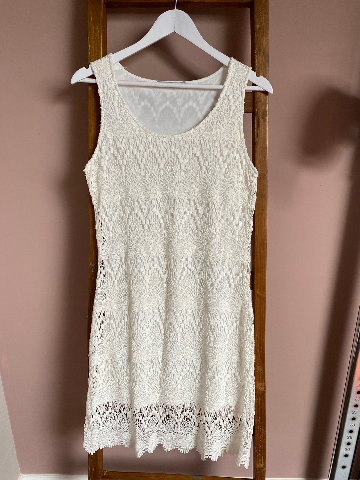 Kanten jurk Tramontana maat L, Kleding | Dames, Jurken, Ophalen of Verzenden, Zo goed als nieuw, Maat 38/40 (M), Boven de knie
