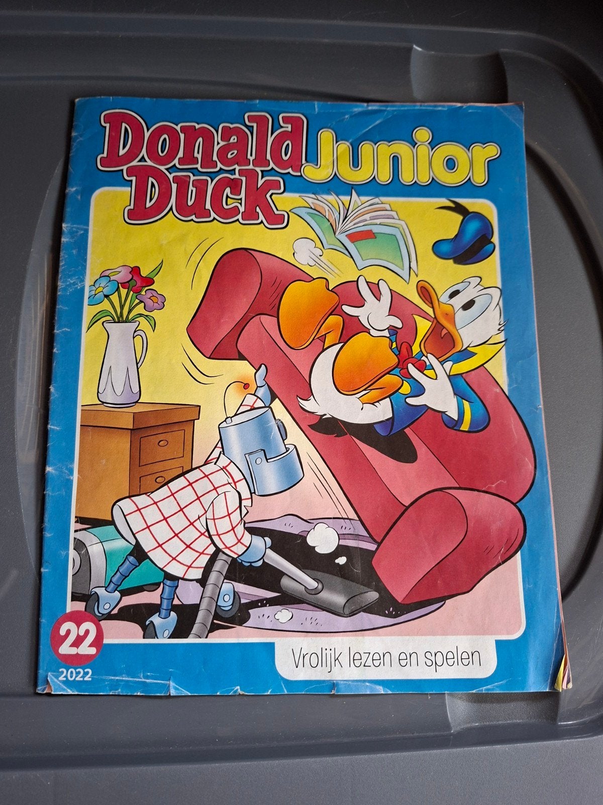 Donald duck junior, Eén stripboek, Ophalen, Gelezen
