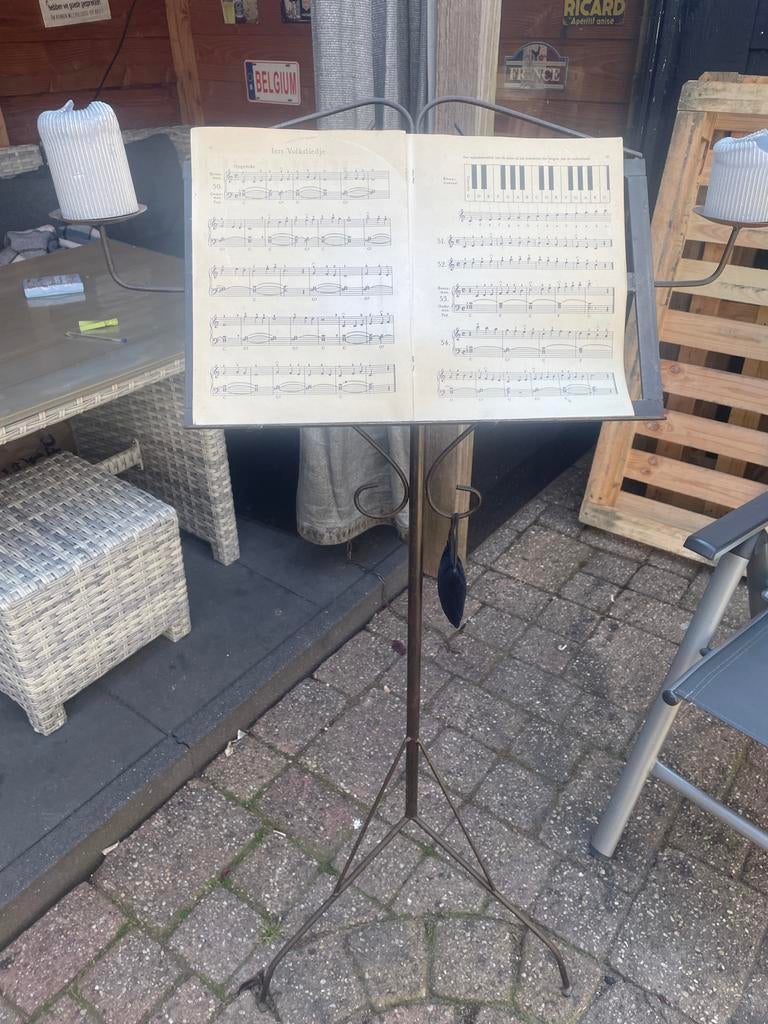 Vintage Metalen Lessenaar / Muziekstandaard, Ophalen, Gebruikt, Muziekstandaard