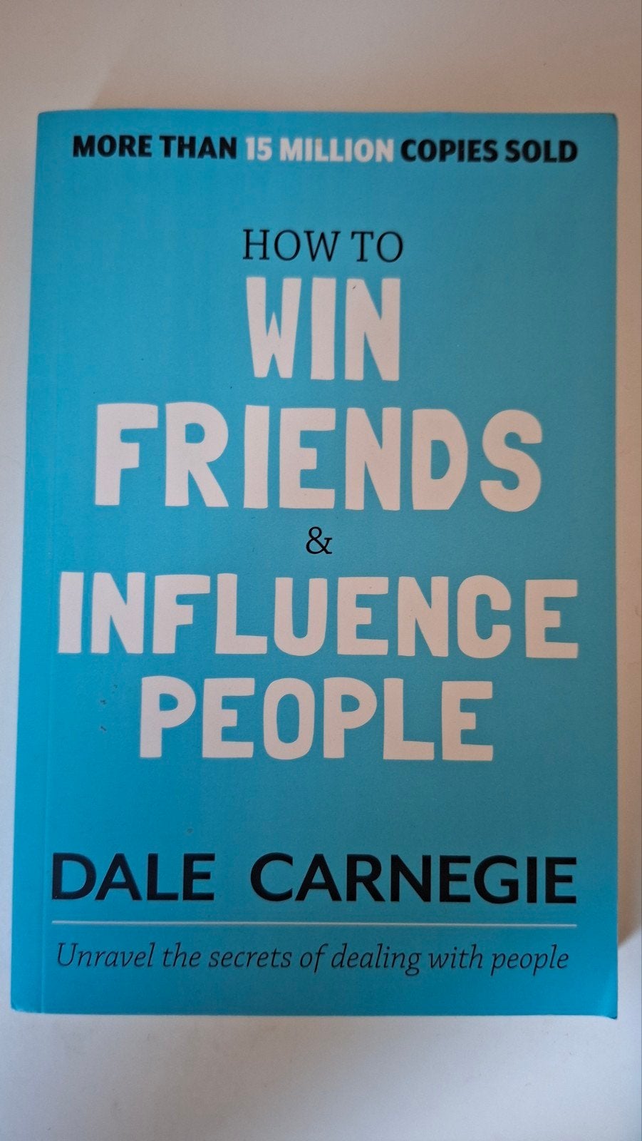 How to Win Friends & Influence People - Dale Carnegie, Ophalen of Verzenden, Zo goed als nieuw, Dale Carnegie, Wereld overig