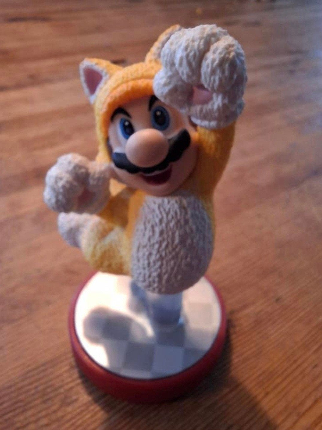 Super Mario 3D World - Amiibo mario cat, Spelcomputers en Games, Avontuur en Actie, Verzenden, Zo goed als nieuw, 3 spelers of meer
