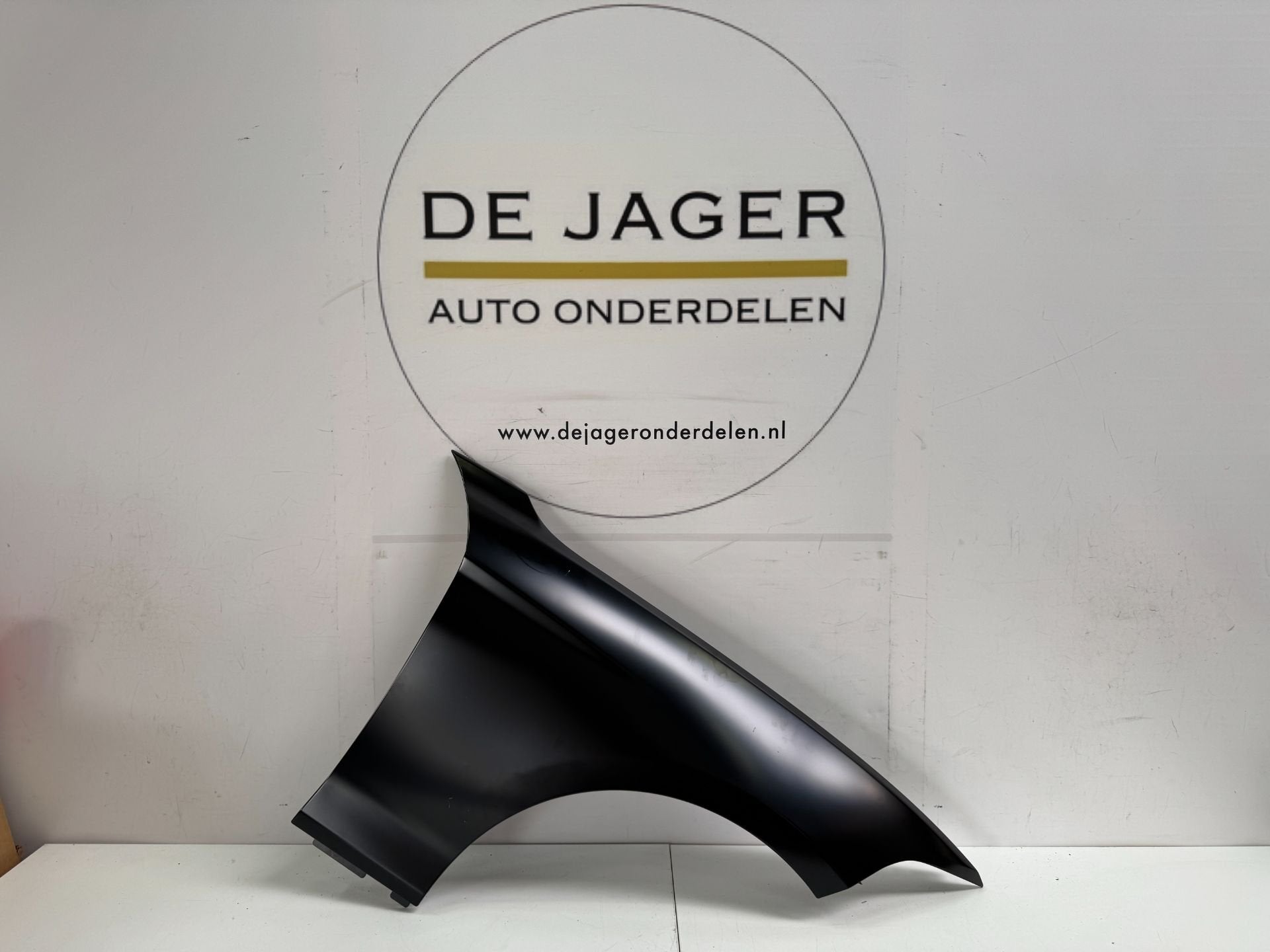 BMW 1 SERIE F20 F21 ZIJSCHERM VOORSCHERM SPATBORD RECHTS, Auto-onderdelen, Petuelring 130
80788  Munich, DE, Info@bmw.de, Nieuw