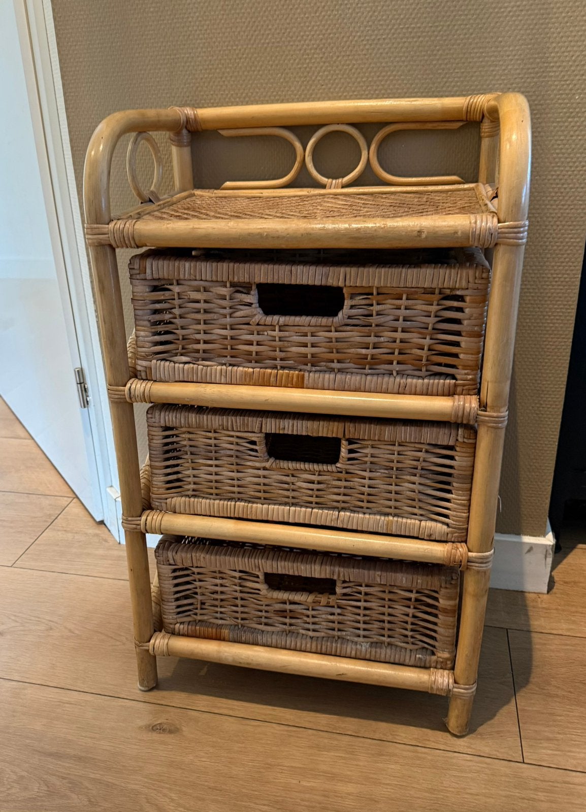 bohemian vintage rattan ladekastje, Overige materialen, Minder dan 50 cm, Ophalen of Verzenden, Zo goed als nieuw