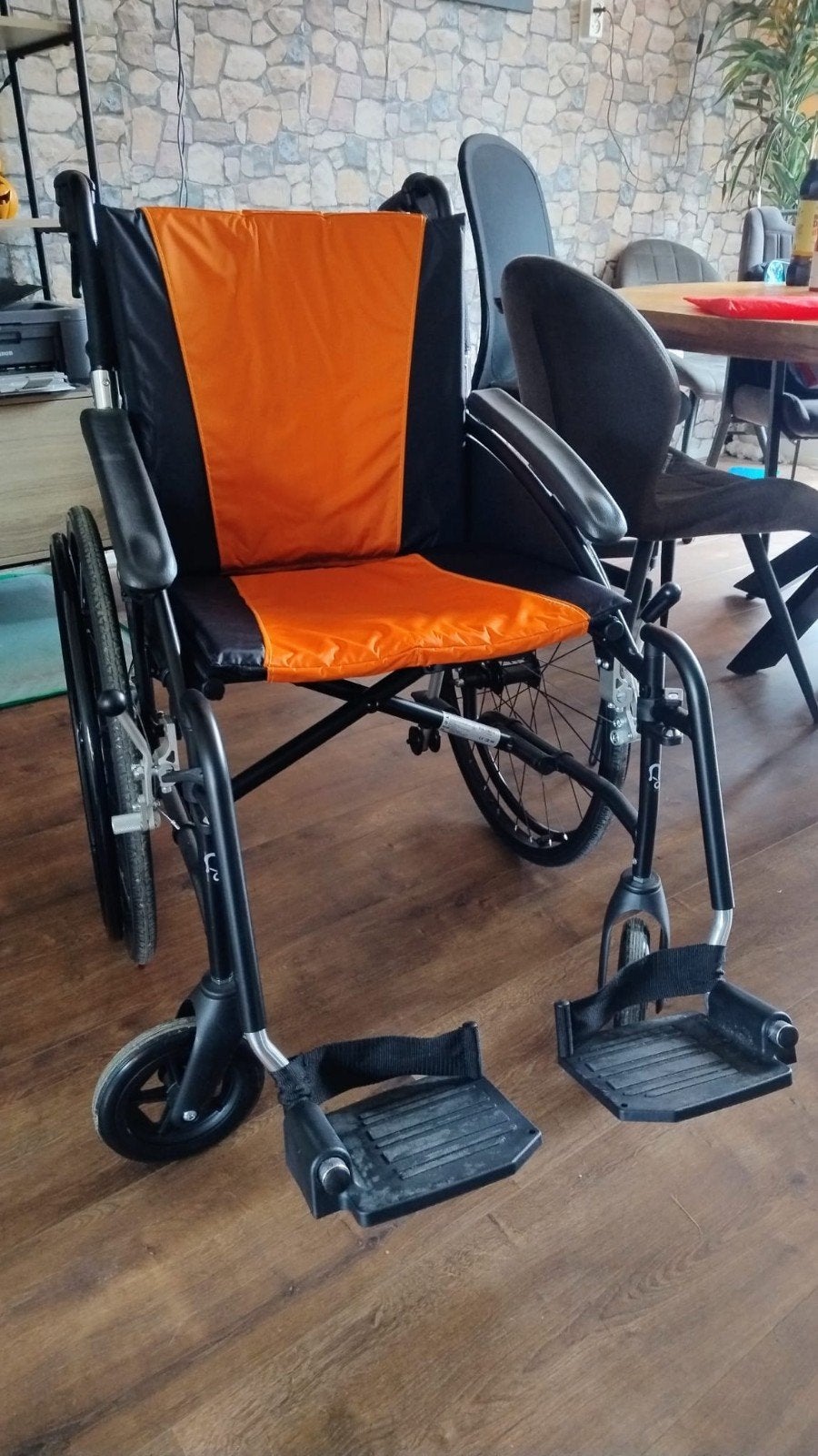 nieuwe rolstoel lichtgewicht  sportief 45cm breed, Ophalen, Inklapbaar, Nieuw, Handbewogen rolstoel