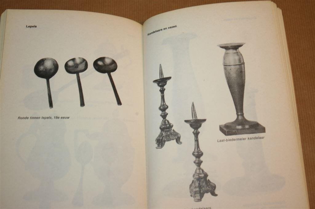 Boek. Antiek kopen - Tin. Anton van Oirschot., Antiek en Kunst, Antiek | Tin, Ophalen of Verzenden