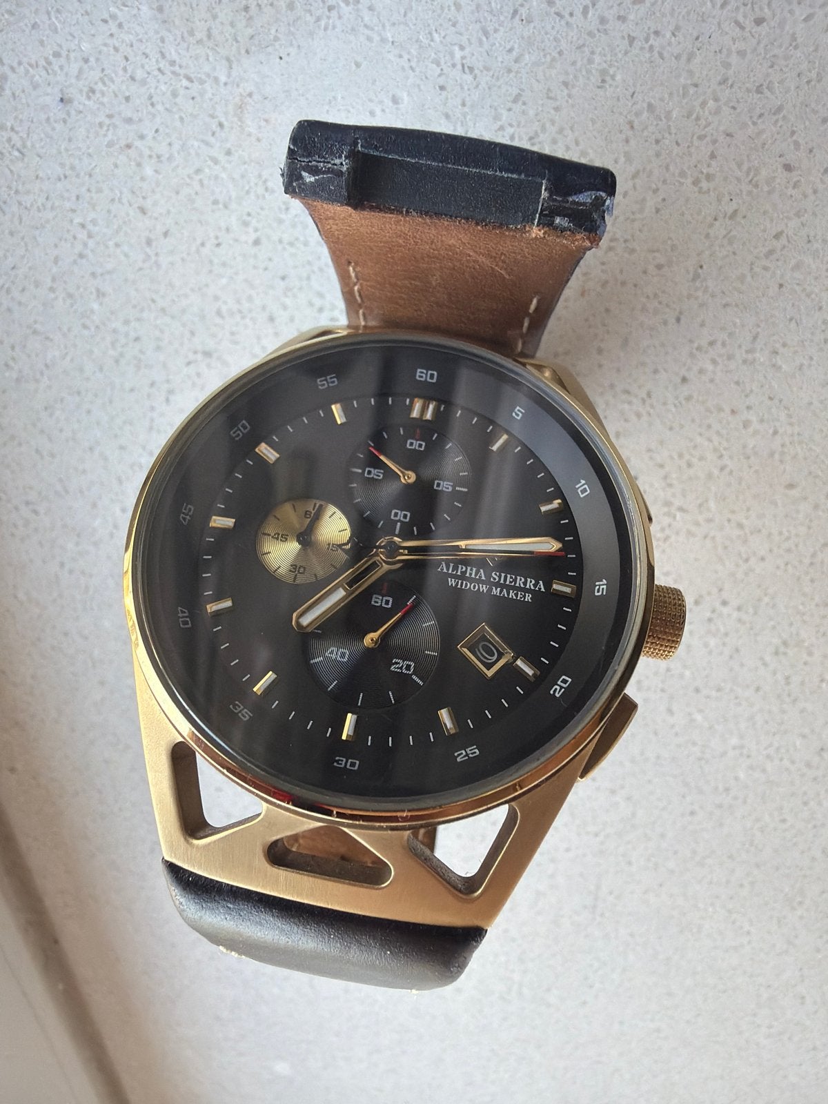 Alpha Sierra Widow Maker Horloge - Goudkleurig, Overige merken, Overige materialen, Polshorloge, Ophalen of Verzenden
