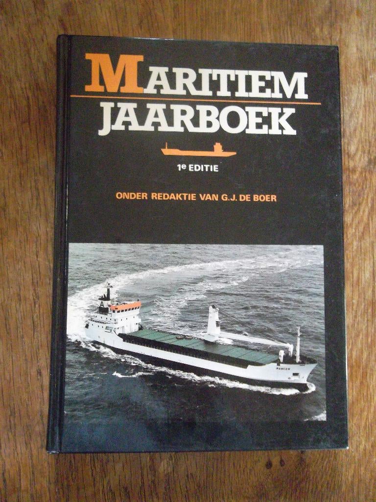 Maritiem jaarboek 1e editie 1985 onder red. van G.J. de Boer, Ophalen of Verzenden, Gelezen, Boot