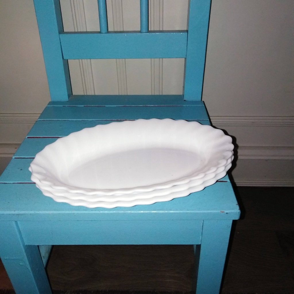 Vintage witte opaalglazen schaaltjes Arcopal France 3 stuks, Huis en Inrichting, Ophalen, Gebruikt, Overige stijlen, Glas